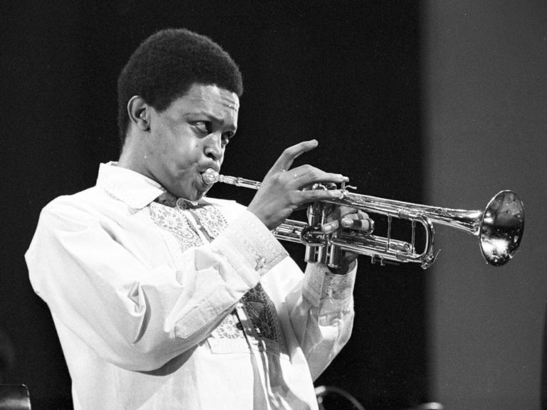 Hugh Masekela Güney Afrika’nın Efsanesi